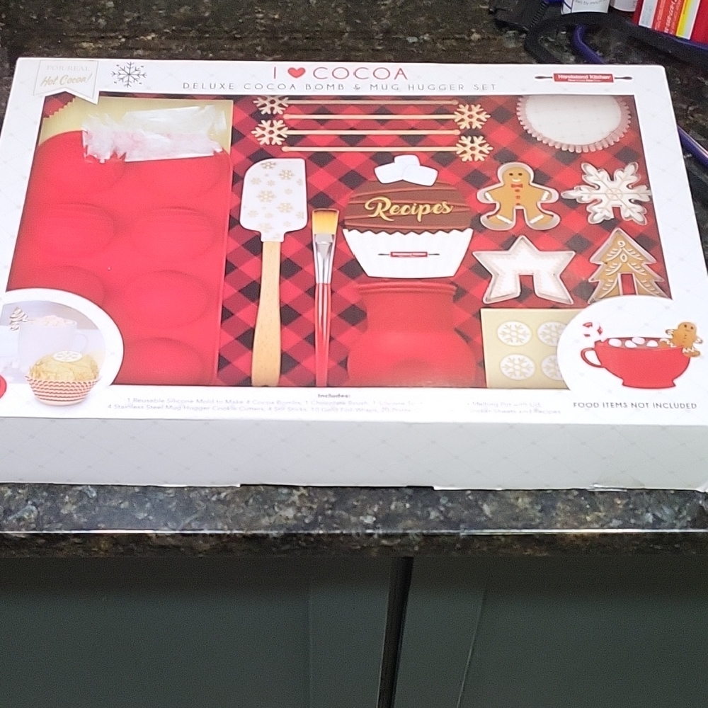 I Love Cocoa Deluxe Cocoa Bomb Making And Mug Hugger Set